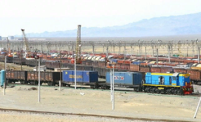 груз на границе с Китаем